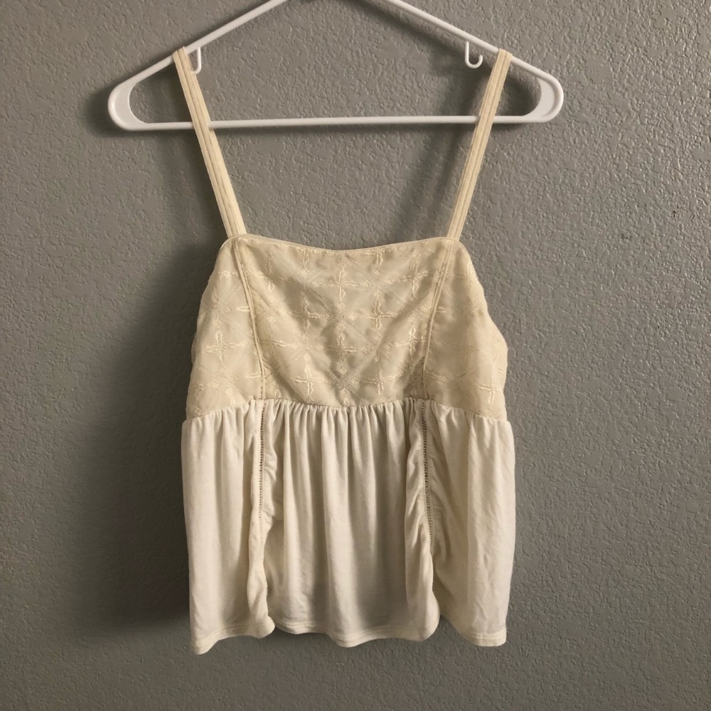 American Eagle cream top